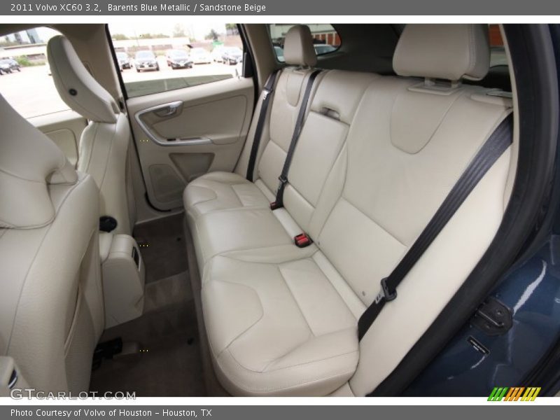 Barents Blue Metallic / Sandstone Beige 2011 Volvo XC60 3.2