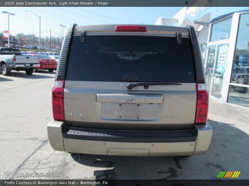 Light Khaki Metallic / Khaki 2006 Jeep Commander 4x4