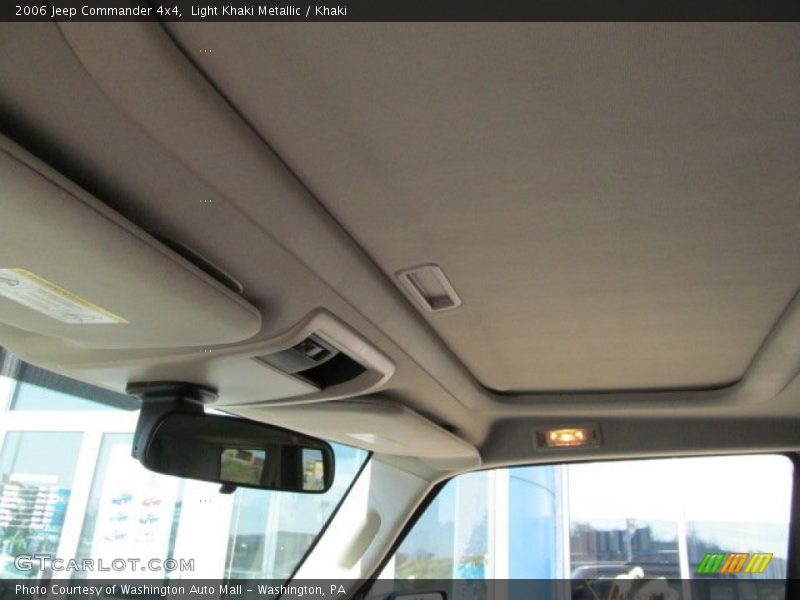 Light Khaki Metallic / Khaki 2006 Jeep Commander 4x4