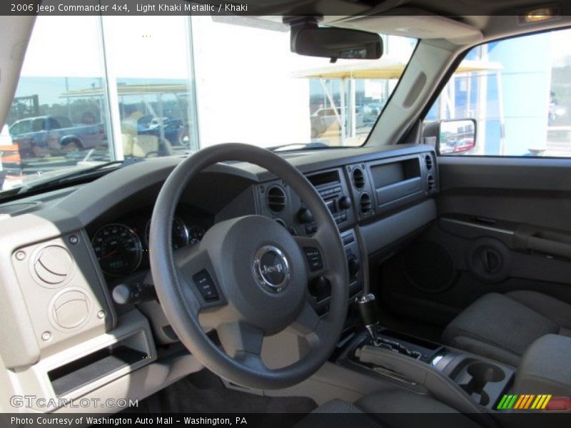 Light Khaki Metallic / Khaki 2006 Jeep Commander 4x4