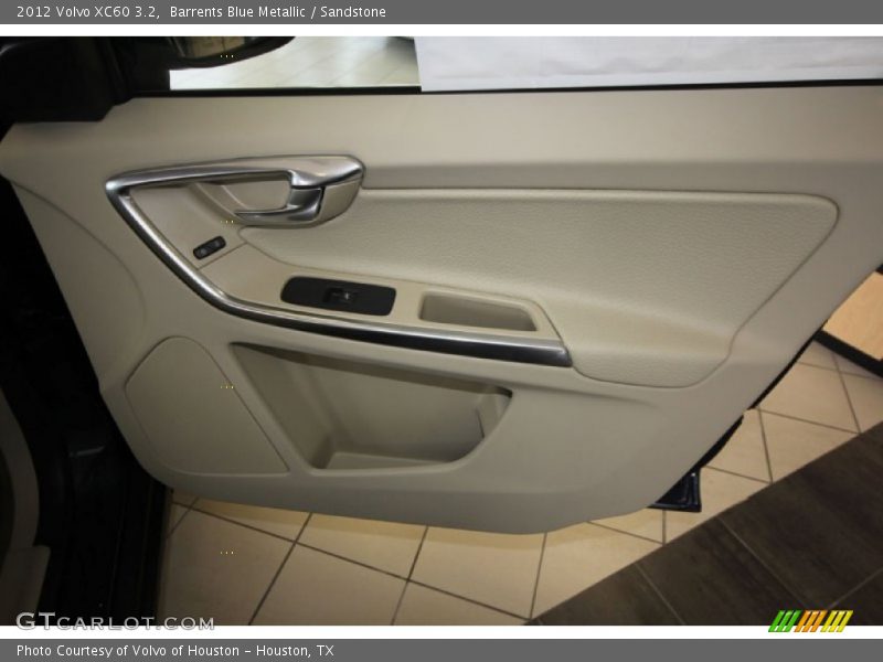 Barrents Blue Metallic / Sandstone 2012 Volvo XC60 3.2