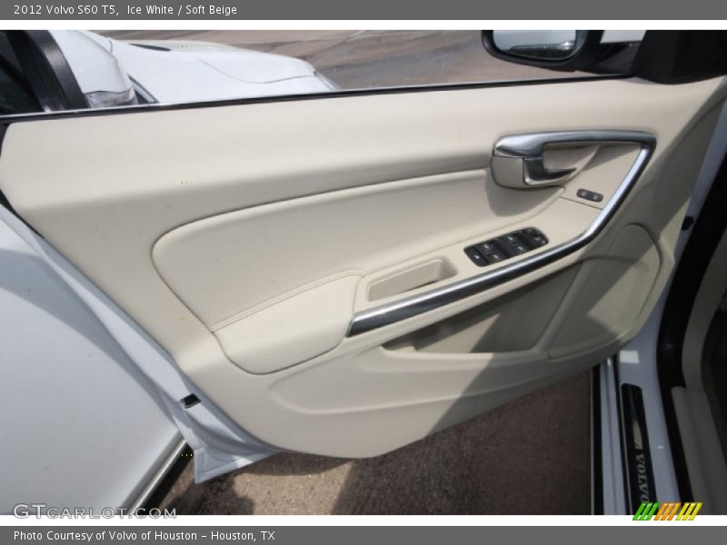 Ice White / Soft Beige 2012 Volvo S60 T5