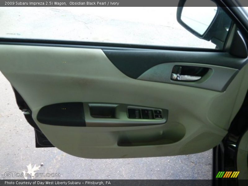 Obsidian Black Pearl / Ivory 2009 Subaru Impreza 2.5i Wagon