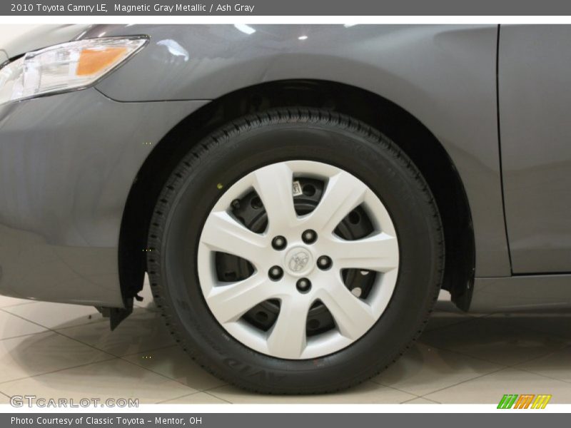 Magnetic Gray Metallic / Ash Gray 2010 Toyota Camry LE