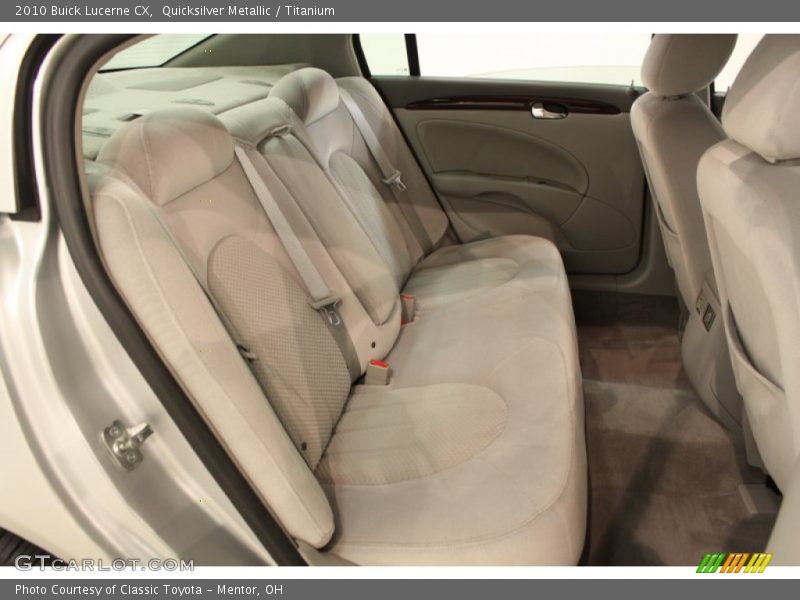 Quicksilver Metallic / Titanium 2010 Buick Lucerne CX