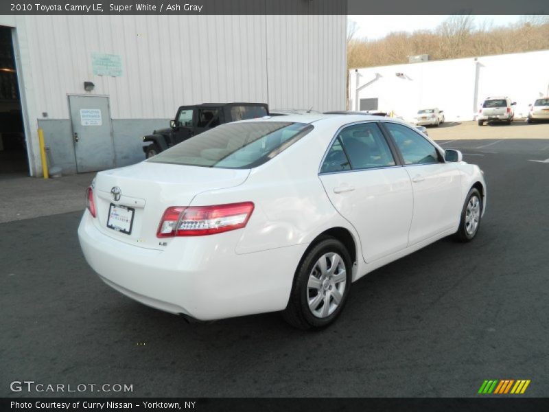 Super White / Ash Gray 2010 Toyota Camry LE