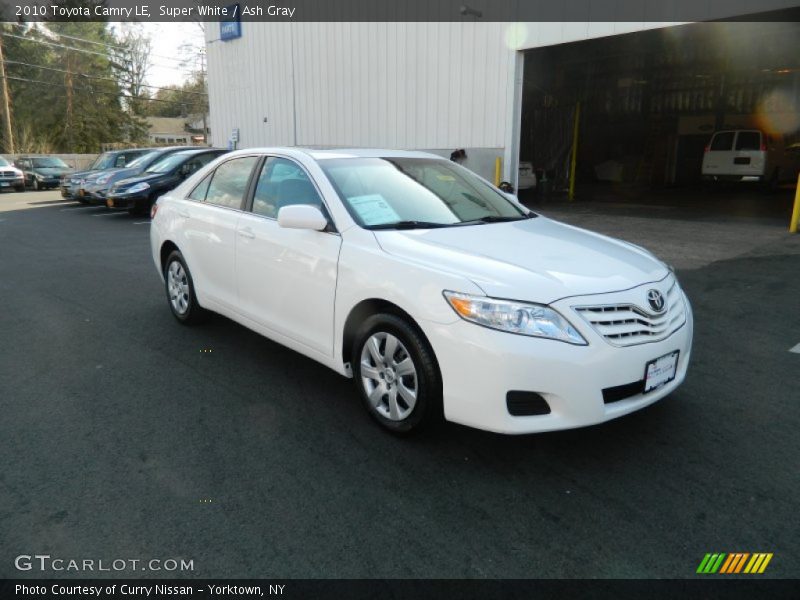 Super White / Ash Gray 2010 Toyota Camry LE