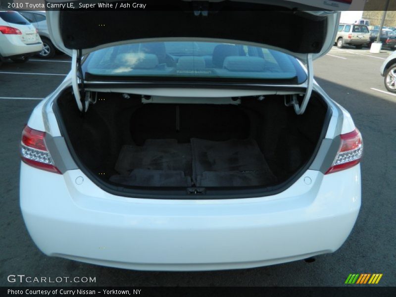 Super White / Ash Gray 2010 Toyota Camry LE