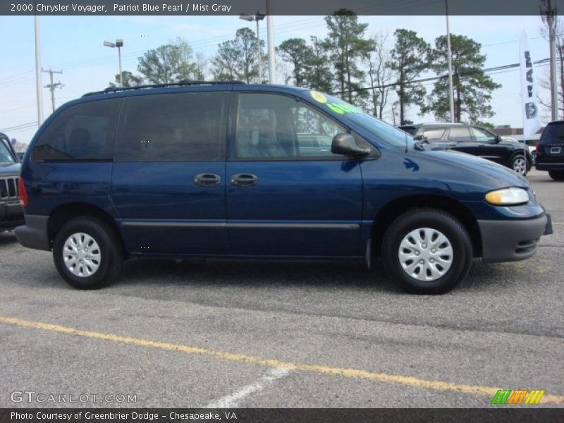 Patriot Blue Pearl / Mist Gray 2000 Chrysler Voyager