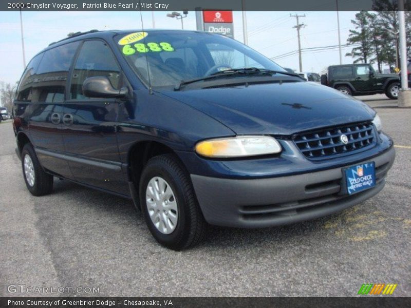 Patriot Blue Pearl / Mist Gray 2000 Chrysler Voyager