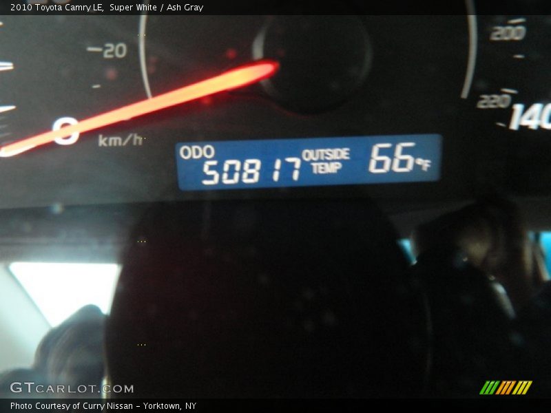 Super White / Ash Gray 2010 Toyota Camry LE