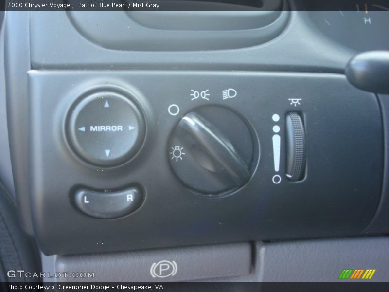 Patriot Blue Pearl / Mist Gray 2000 Chrysler Voyager