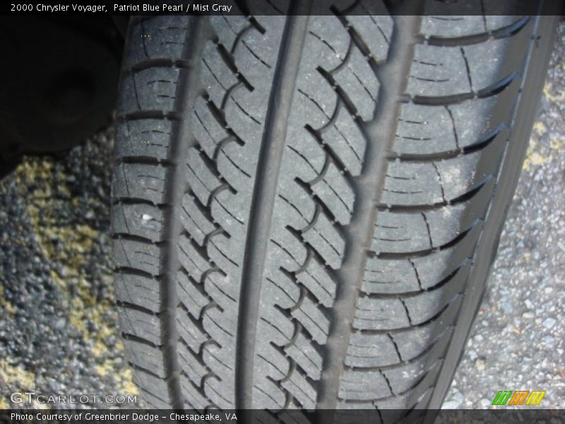 Patriot Blue Pearl / Mist Gray 2000 Chrysler Voyager
