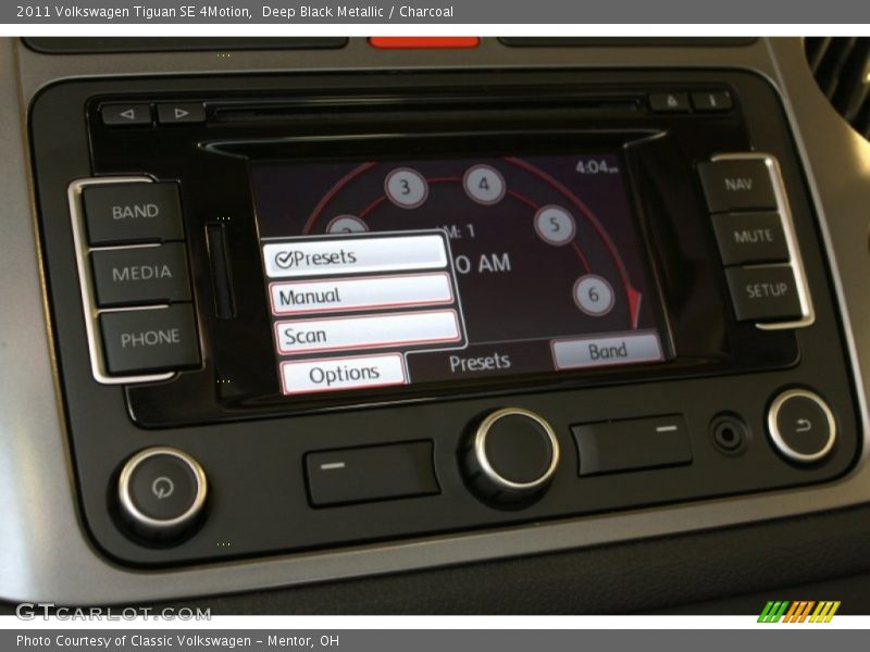 Deep Black Metallic / Charcoal 2011 Volkswagen Tiguan SE 4Motion