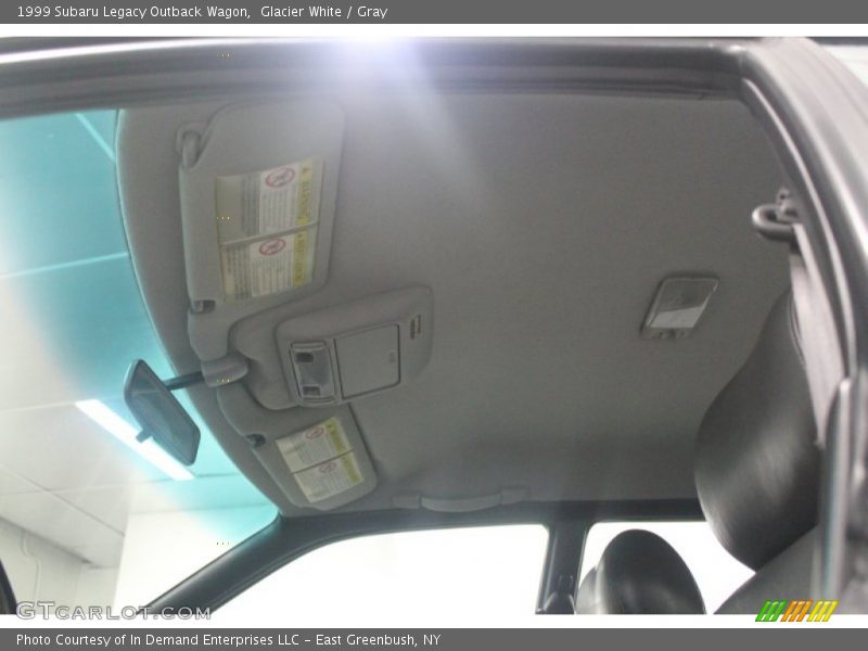 Glacier White / Gray 1999 Subaru Legacy Outback Wagon
