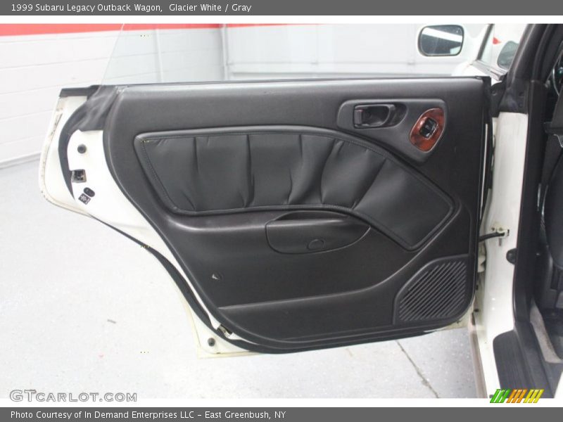 Glacier White / Gray 1999 Subaru Legacy Outback Wagon