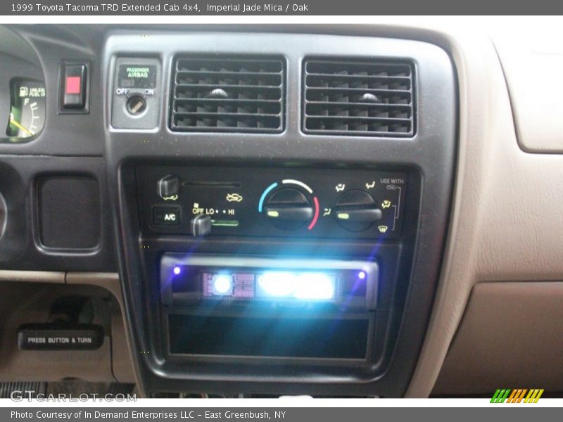 Imperial Jade Mica / Oak 1999 Toyota Tacoma TRD Extended Cab 4x4