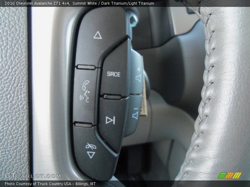 Summit White / Dark Titanium/Light Titanium 2010 Chevrolet Avalanche Z71 4x4