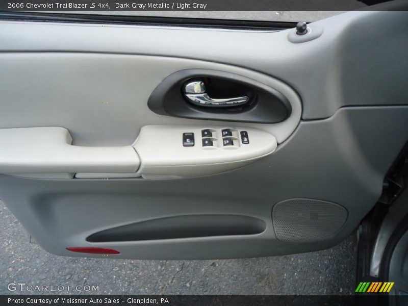 Dark Gray Metallic / Light Gray 2006 Chevrolet TrailBlazer LS 4x4
