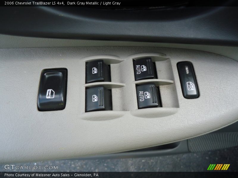 Dark Gray Metallic / Light Gray 2006 Chevrolet TrailBlazer LS 4x4