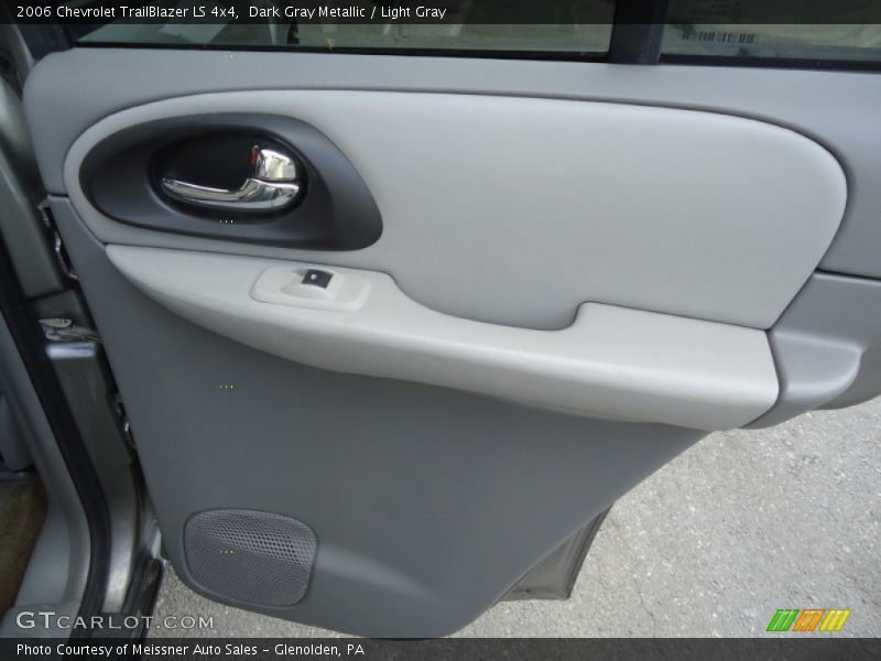 Dark Gray Metallic / Light Gray 2006 Chevrolet TrailBlazer LS 4x4