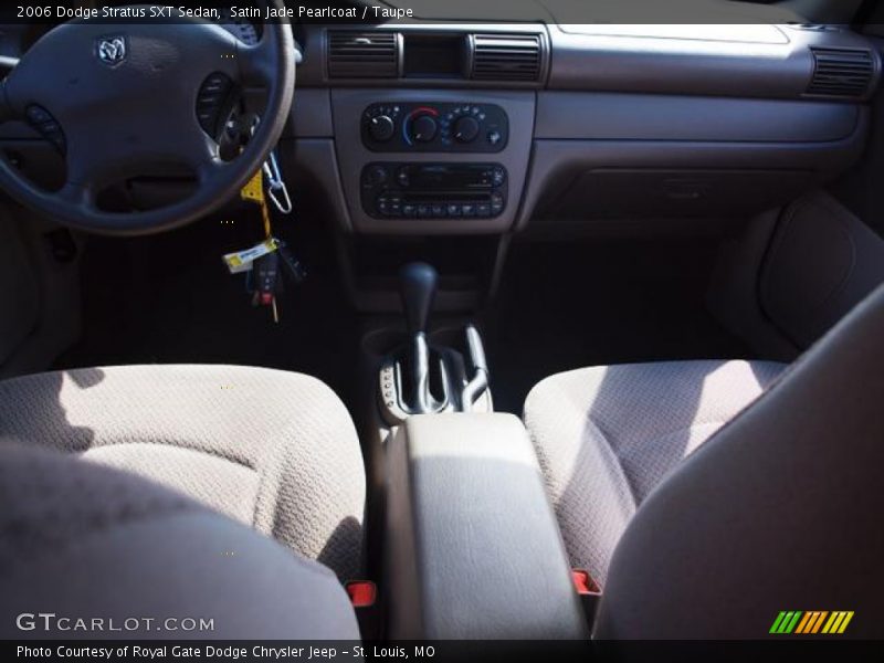 Satin Jade Pearlcoat / Taupe 2006 Dodge Stratus SXT Sedan