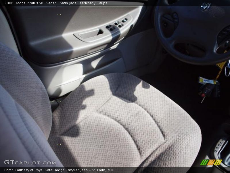 Satin Jade Pearlcoat / Taupe 2006 Dodge Stratus SXT Sedan
