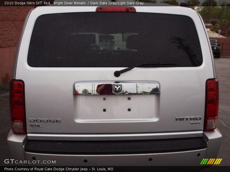 Bright Silver Metallic / Dark Slate Gray/Light Slate Gray 2010 Dodge Nitro SXT 4x4