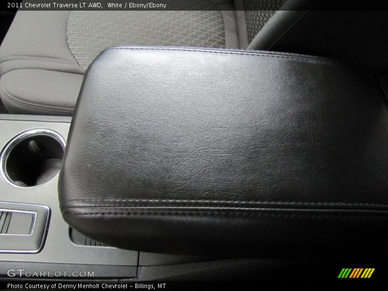White / Ebony/Ebony 2011 Chevrolet Traverse LT AWD