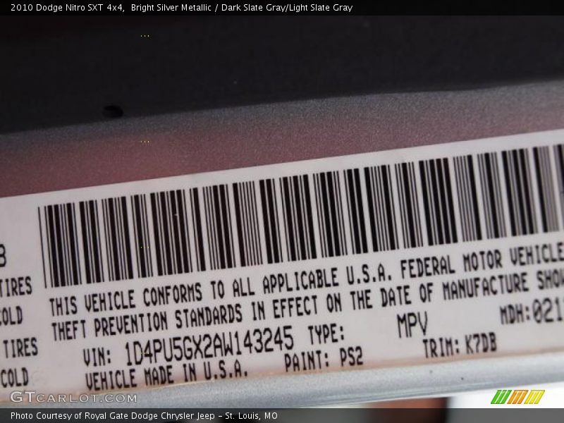 Bright Silver Metallic / Dark Slate Gray/Light Slate Gray 2010 Dodge Nitro SXT 4x4