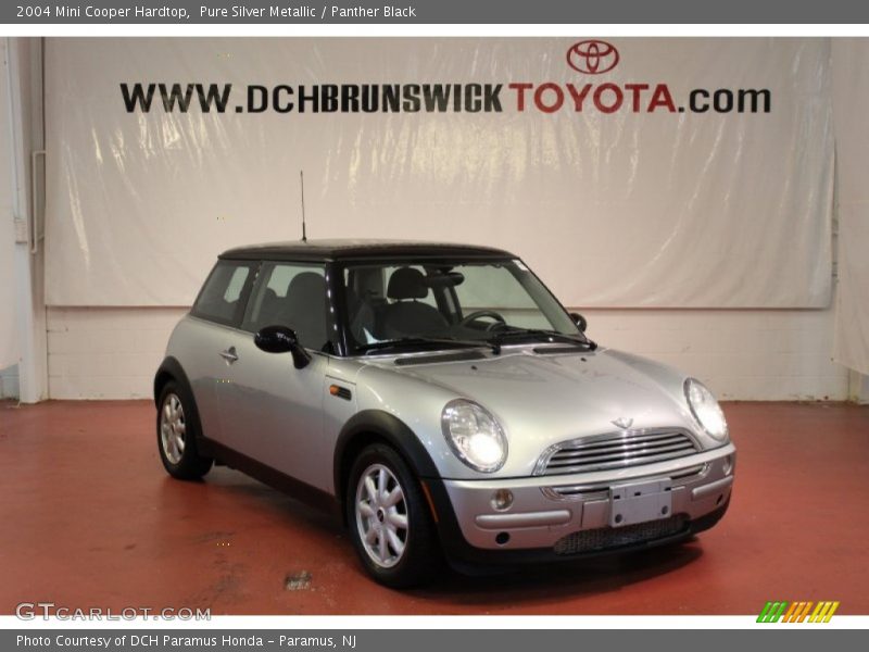 Pure Silver Metallic / Panther Black 2004 Mini Cooper Hardtop