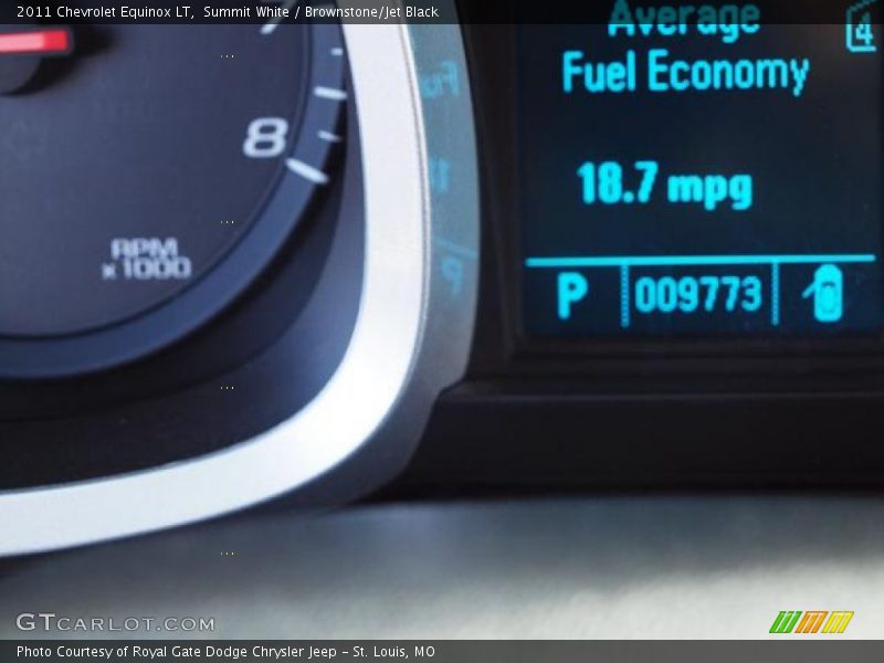 Summit White / Brownstone/Jet Black 2011 Chevrolet Equinox LT