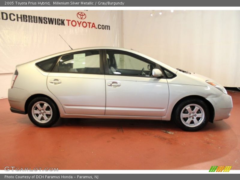 Millenium Silver Metallic / Gray/Burgundy 2005 Toyota Prius Hybrid