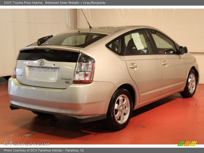 Millenium Silver Metallic / Gray/Burgundy 2005 Toyota Prius Hybrid