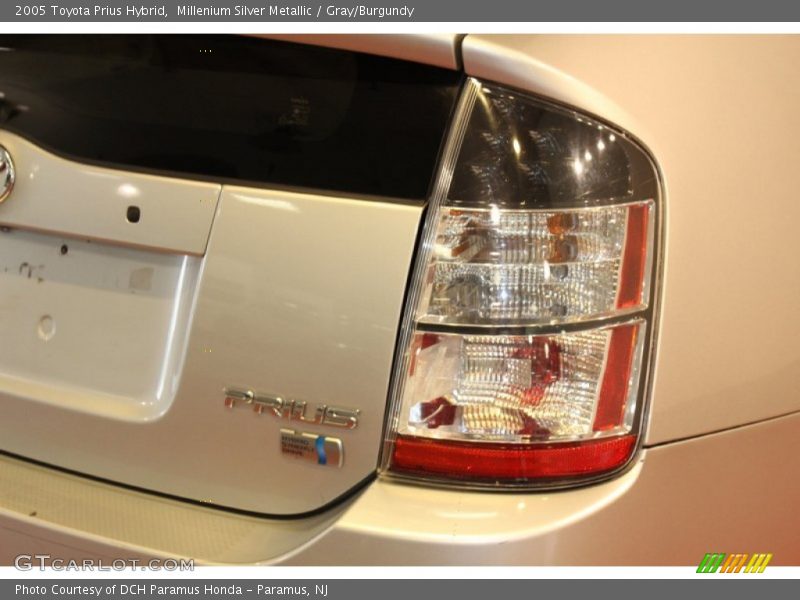 Millenium Silver Metallic / Gray/Burgundy 2005 Toyota Prius Hybrid