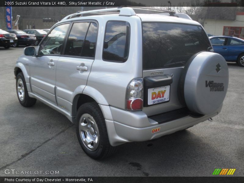 Silky Silver Metallic / Gray 2005 Suzuki Grand Vitara LX 4WD