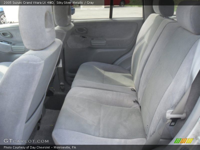 Silky Silver Metallic / Gray 2005 Suzuki Grand Vitara LX 4WD
