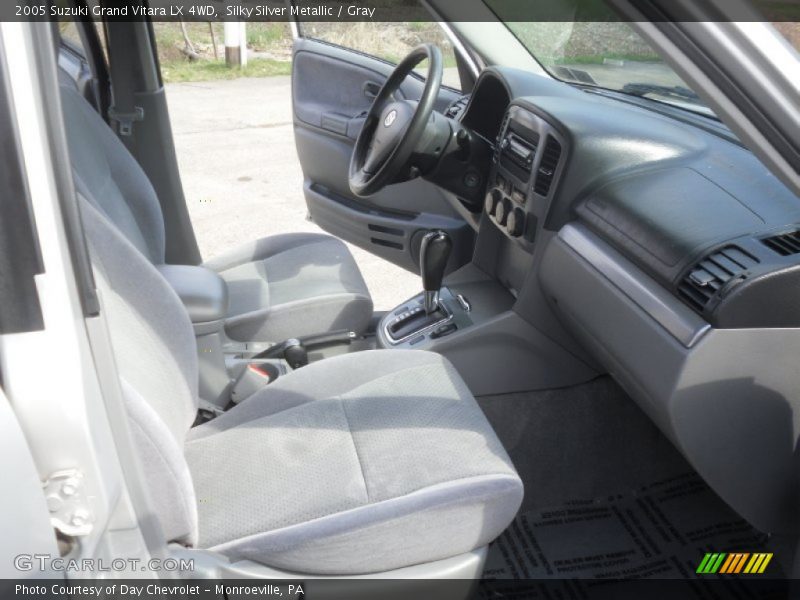 Silky Silver Metallic / Gray 2005 Suzuki Grand Vitara LX 4WD