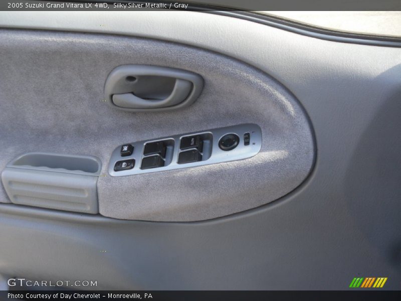 Silky Silver Metallic / Gray 2005 Suzuki Grand Vitara LX 4WD