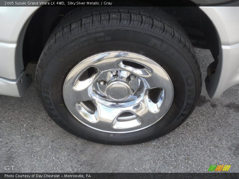 Silky Silver Metallic / Gray 2005 Suzuki Grand Vitara LX 4WD