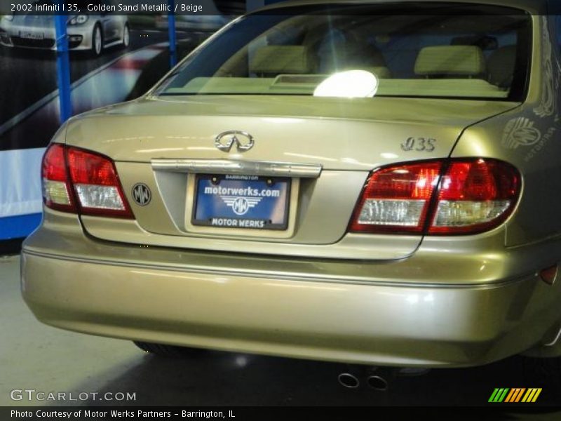 Golden Sand Metallic / Beige 2002 Infiniti I 35