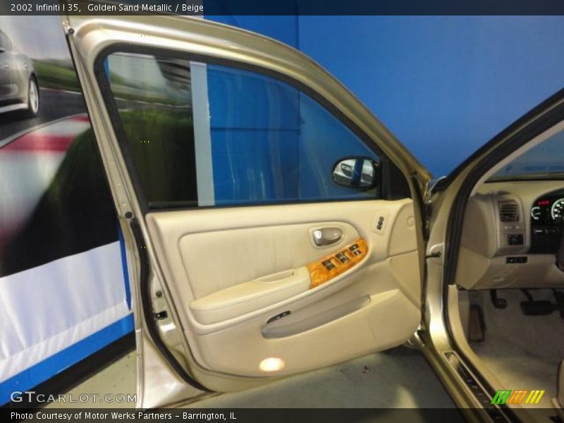Golden Sand Metallic / Beige 2002 Infiniti I 35