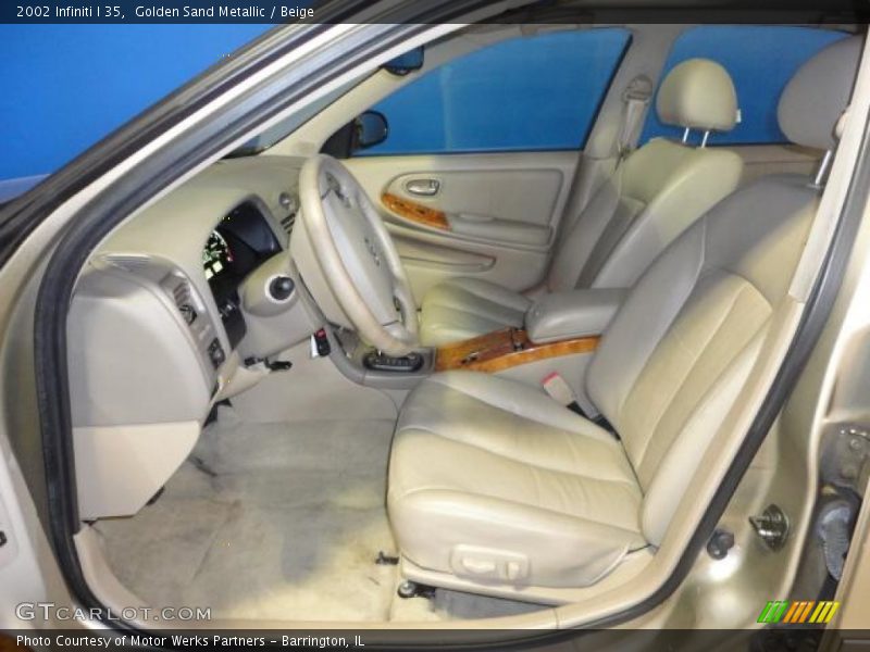 Golden Sand Metallic / Beige 2002 Infiniti I 35