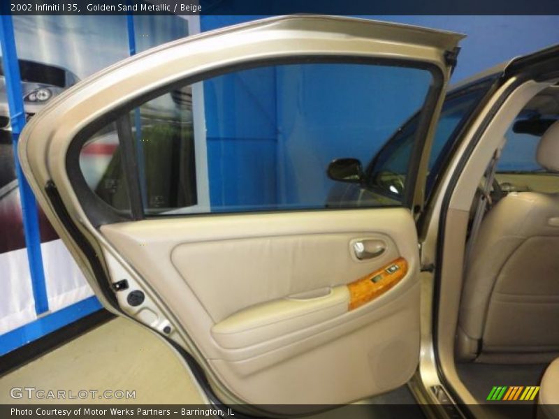 Golden Sand Metallic / Beige 2002 Infiniti I 35