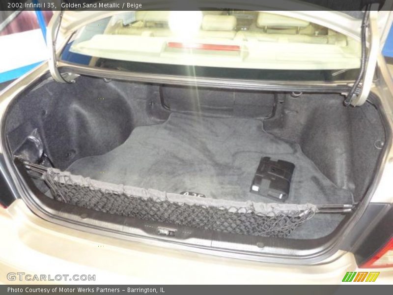 Golden Sand Metallic / Beige 2002 Infiniti I 35