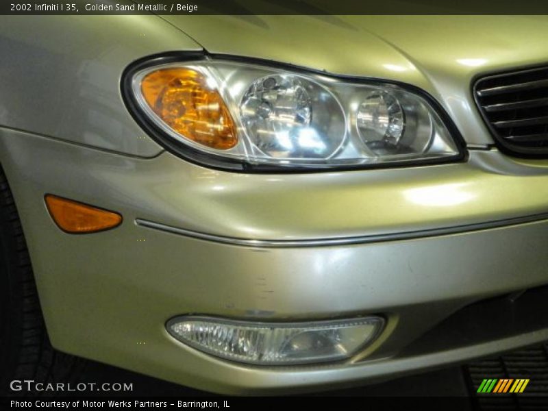 Golden Sand Metallic / Beige 2002 Infiniti I 35