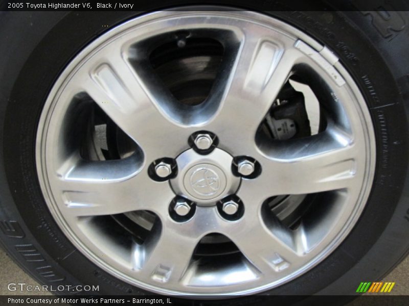 Black / Ivory 2005 Toyota Highlander V6