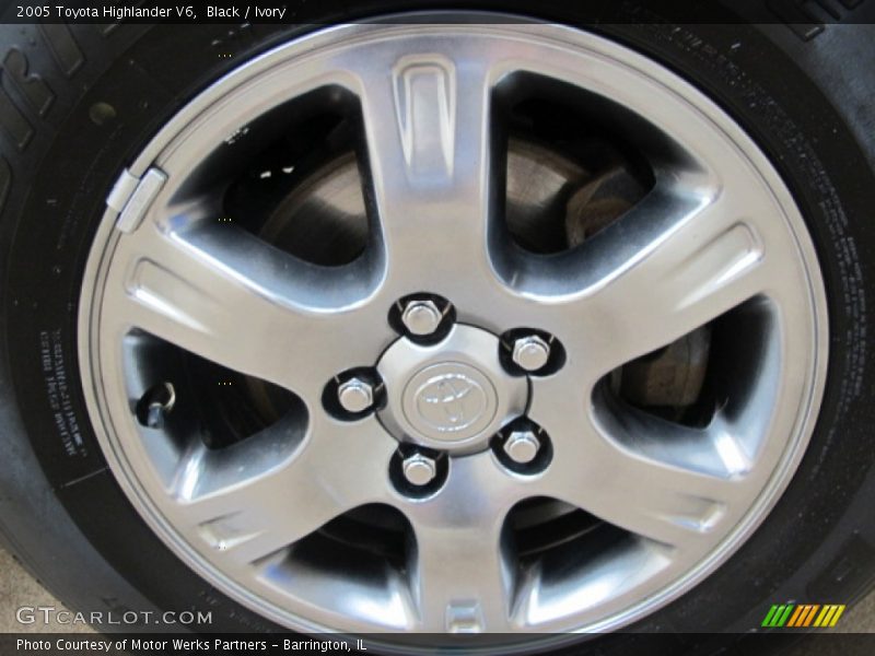 Black / Ivory 2005 Toyota Highlander V6