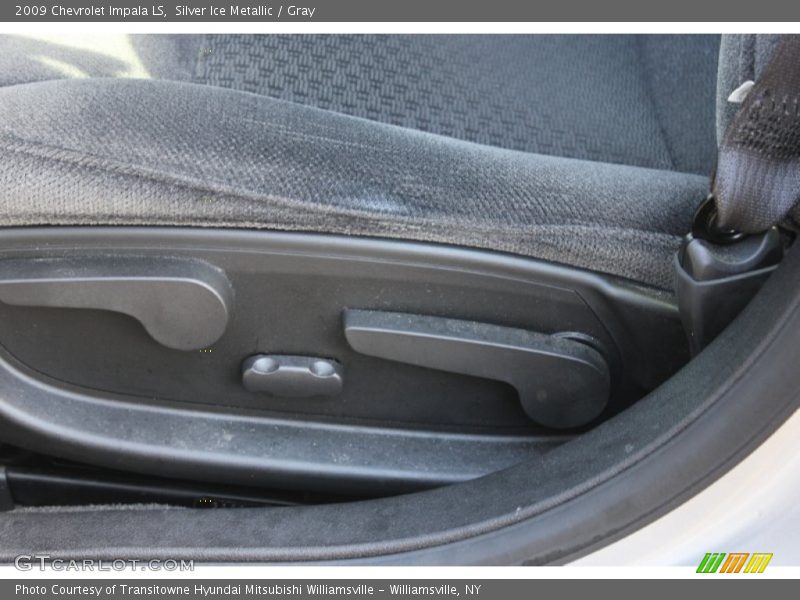 Silver Ice Metallic / Gray 2009 Chevrolet Impala LS