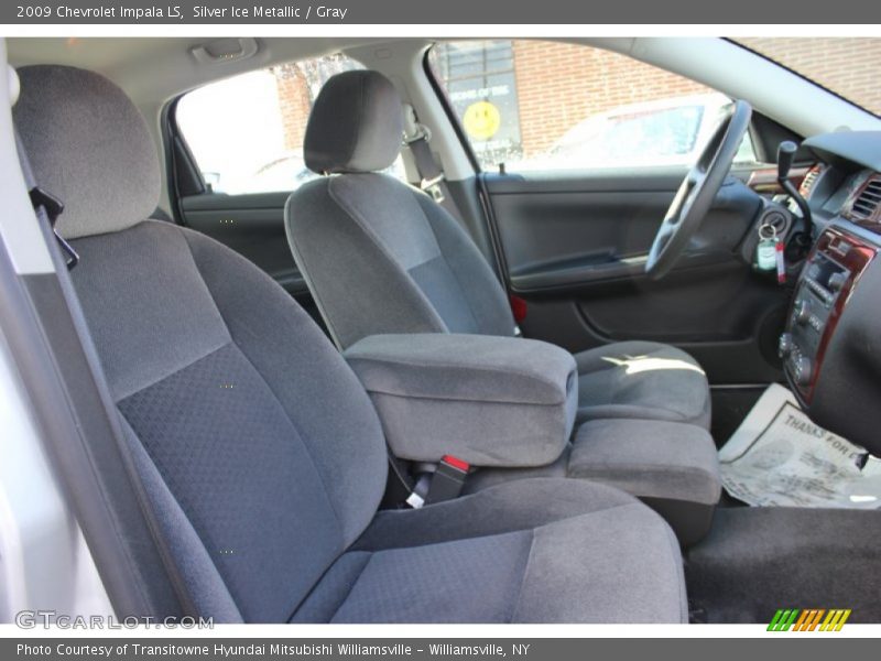 Silver Ice Metallic / Gray 2009 Chevrolet Impala LS